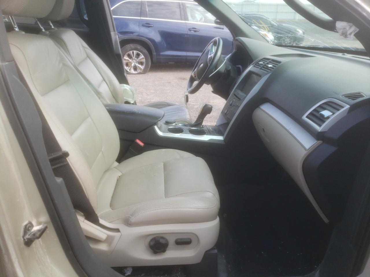 Photo 5 from auction – 2011 FORD EXPLORER X with VIN 1FMHK8D81BGA03300