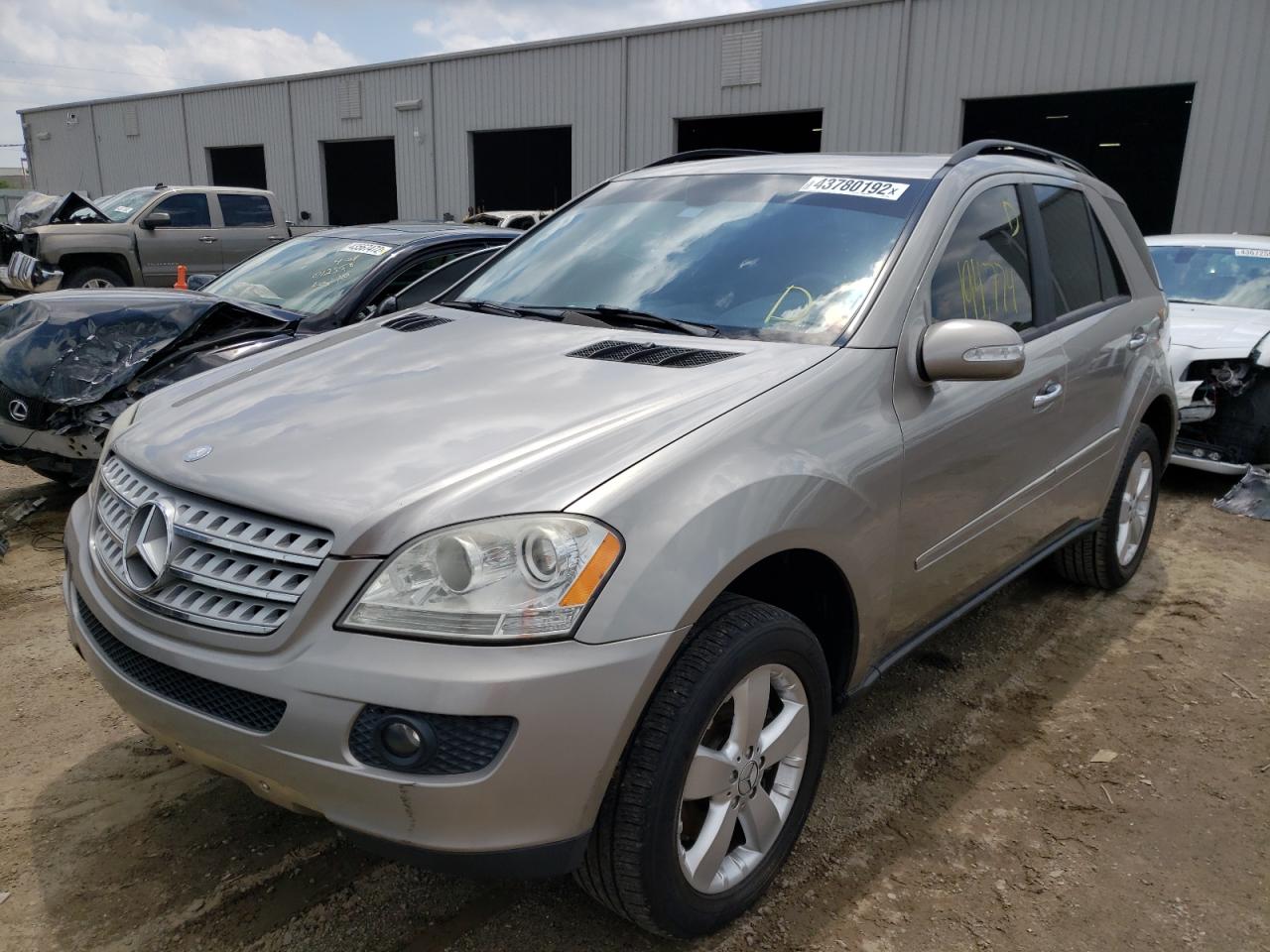 Photo 2 from auction – 2006 MERCEDES-BENZ ML 500 with VIN 4JGBB75E46A072298