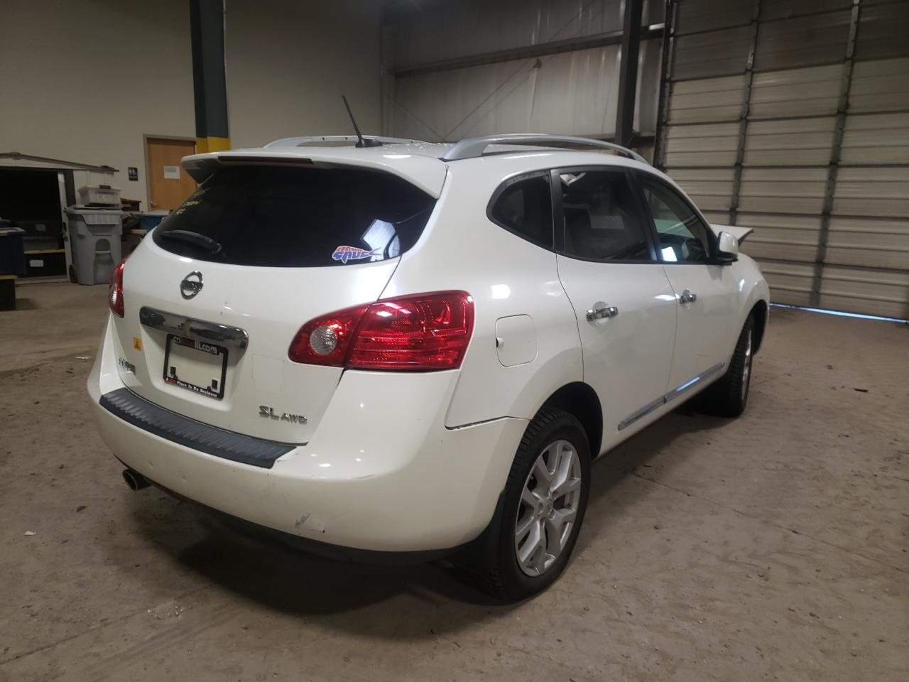 Photo 4 from auction – 2011 NISSAN ROGUE S with VIN JN8AS5MV1BW264642