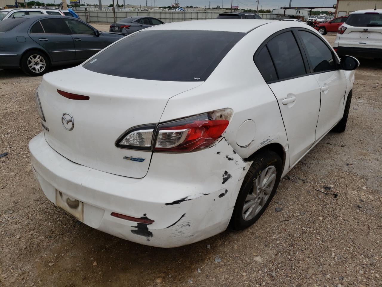 Photo 4 from auction – 2012 MAZDA 3 I with VIN JM1BL1V83C1568455
