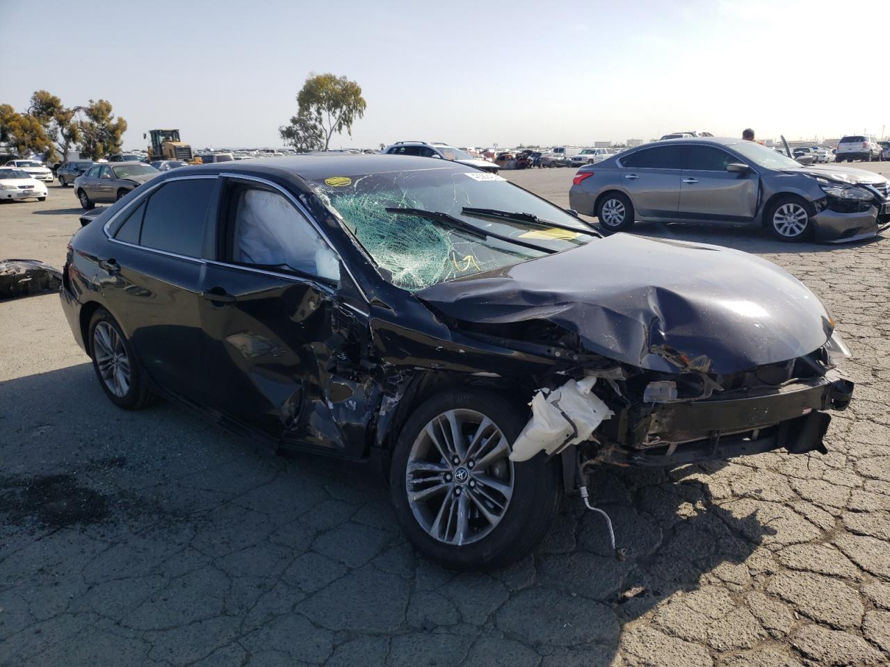 TOYOTA CAMRY LE 2015 with VIN 4T1BF1FK6FU920458 - Photo from auction
