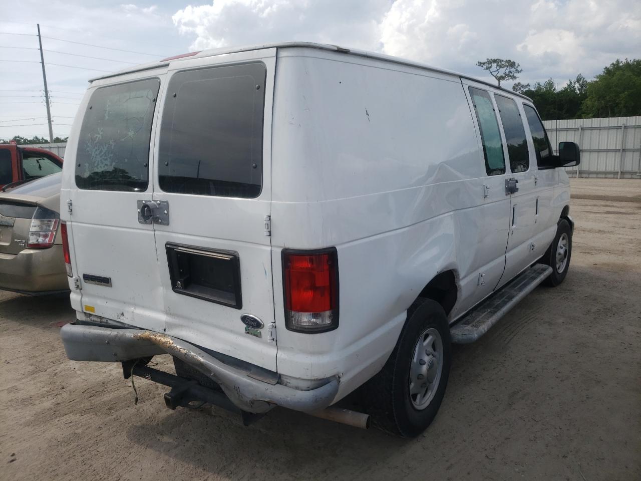 Photo 4 from auction – 2010 FORD ECONOLINE with VIN 1FTNE2EWXADA29824
