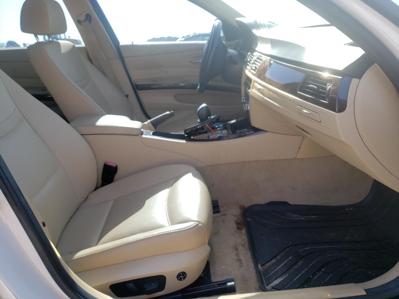 Фото 5 с аукциона – 2011 BMW 328 I с VIN WBAPH7C5XBA801620