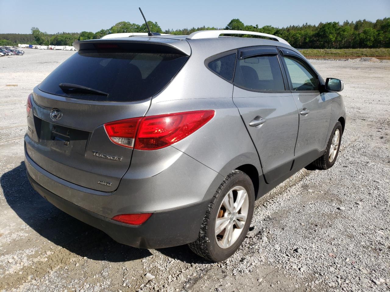 Photo 4 from auction – 2012 HYUNDAI TUCSON GLS with VIN KM8JUCAC7CU493185