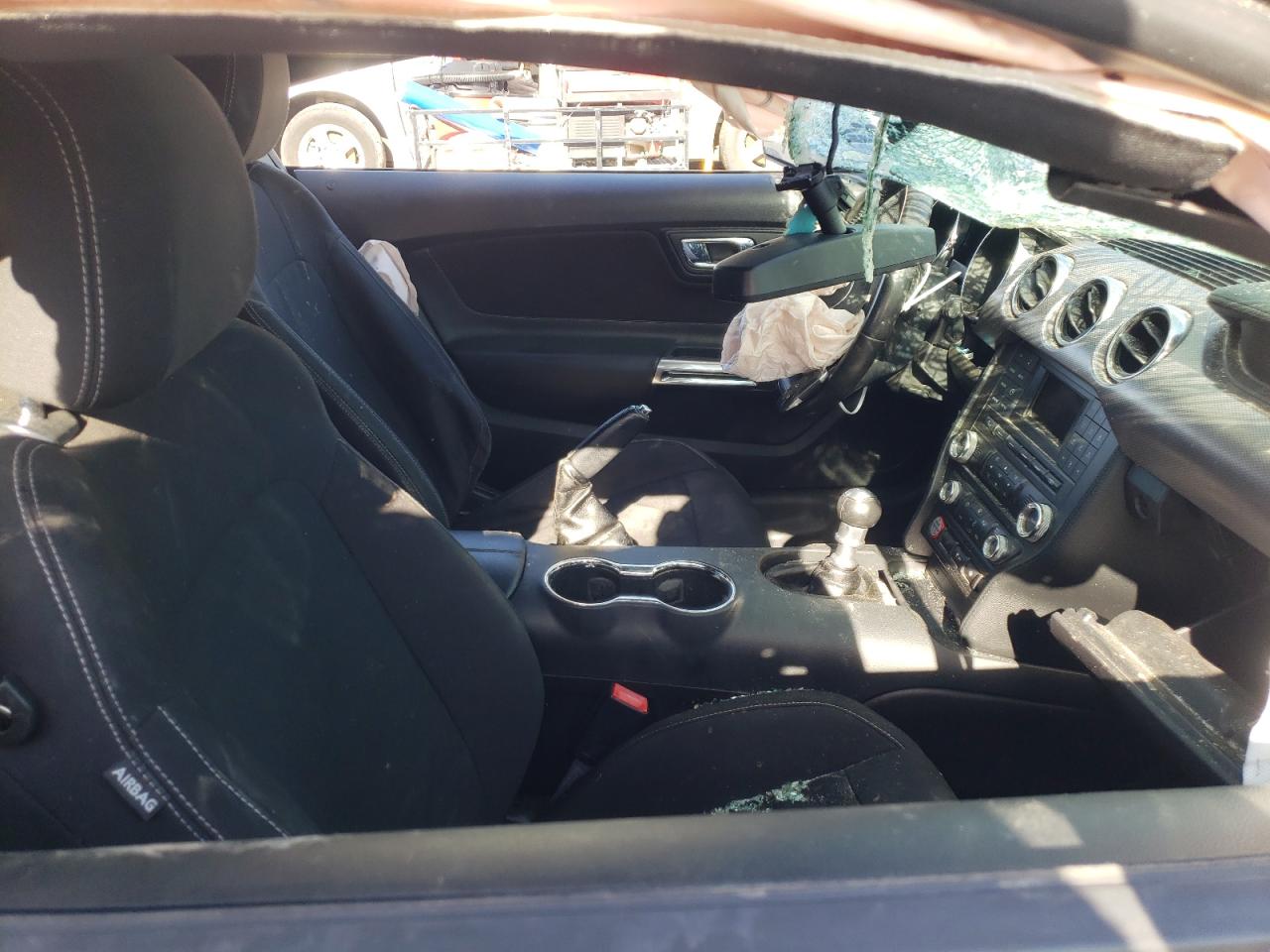 Photo 5 from auction – 2015 FORD MUSTANG GT with VIN 1FA6P8CF2F5310642