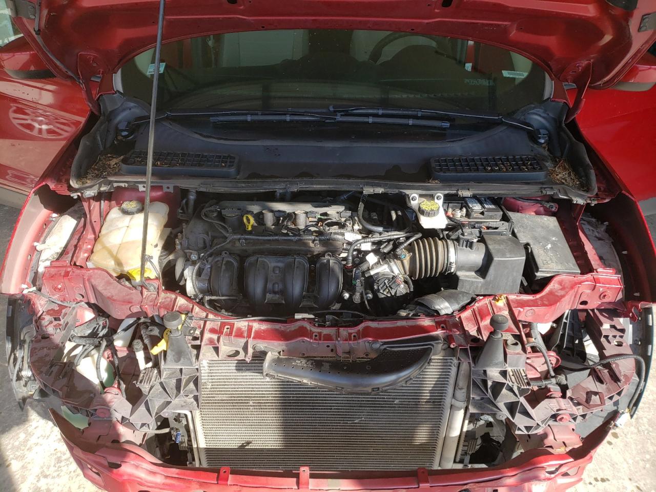 Zdjęcie 7 z aukcji – 2015 FORD ESCAPE SE z VIN 1FMCU0G70FUC58925
