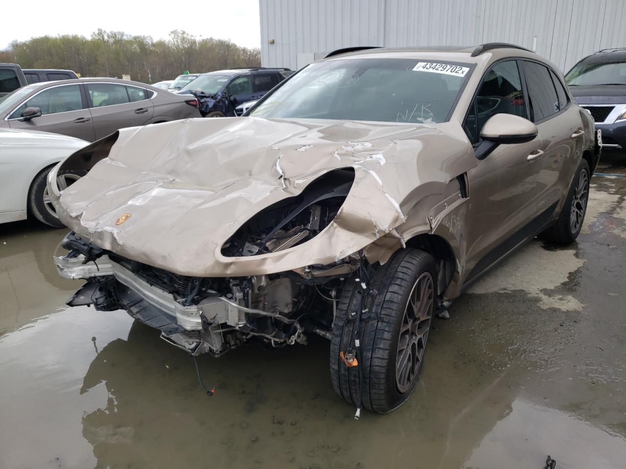 Photo 2 from auction – 2015 PORSCHE MACAN S with VIN WP1AB2A50FLB58171