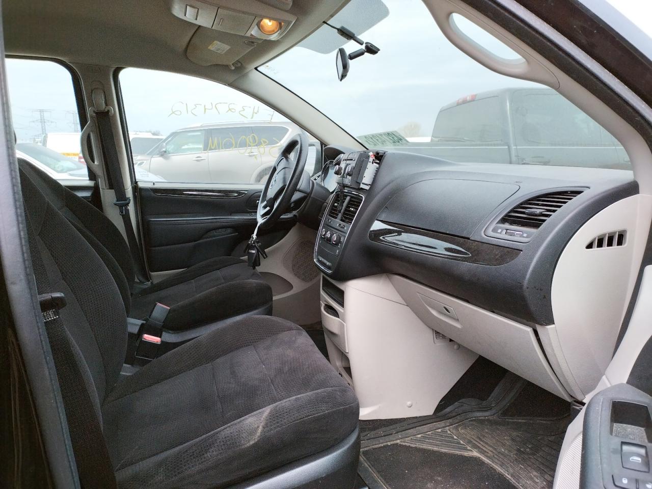 صورة رقم 5 من المزاد - 2014 DODGE GRAND CARA مع VIN 2C4RDGBG2ER162191