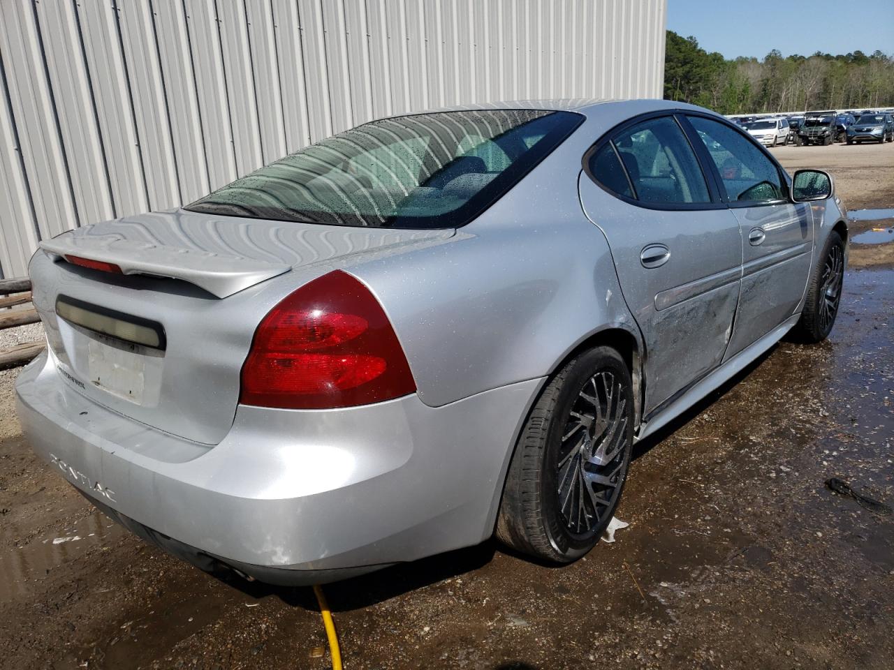 Photo 4 from auction – 2005 PONTIAC GRAND PRIX with VIN 2G2WP522951136175