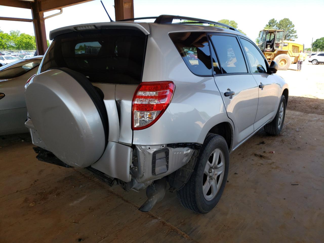 Photo 4 from auction – 2011 TOYOTA RAV4 with VIN 2T3ZF4DV7BW064599