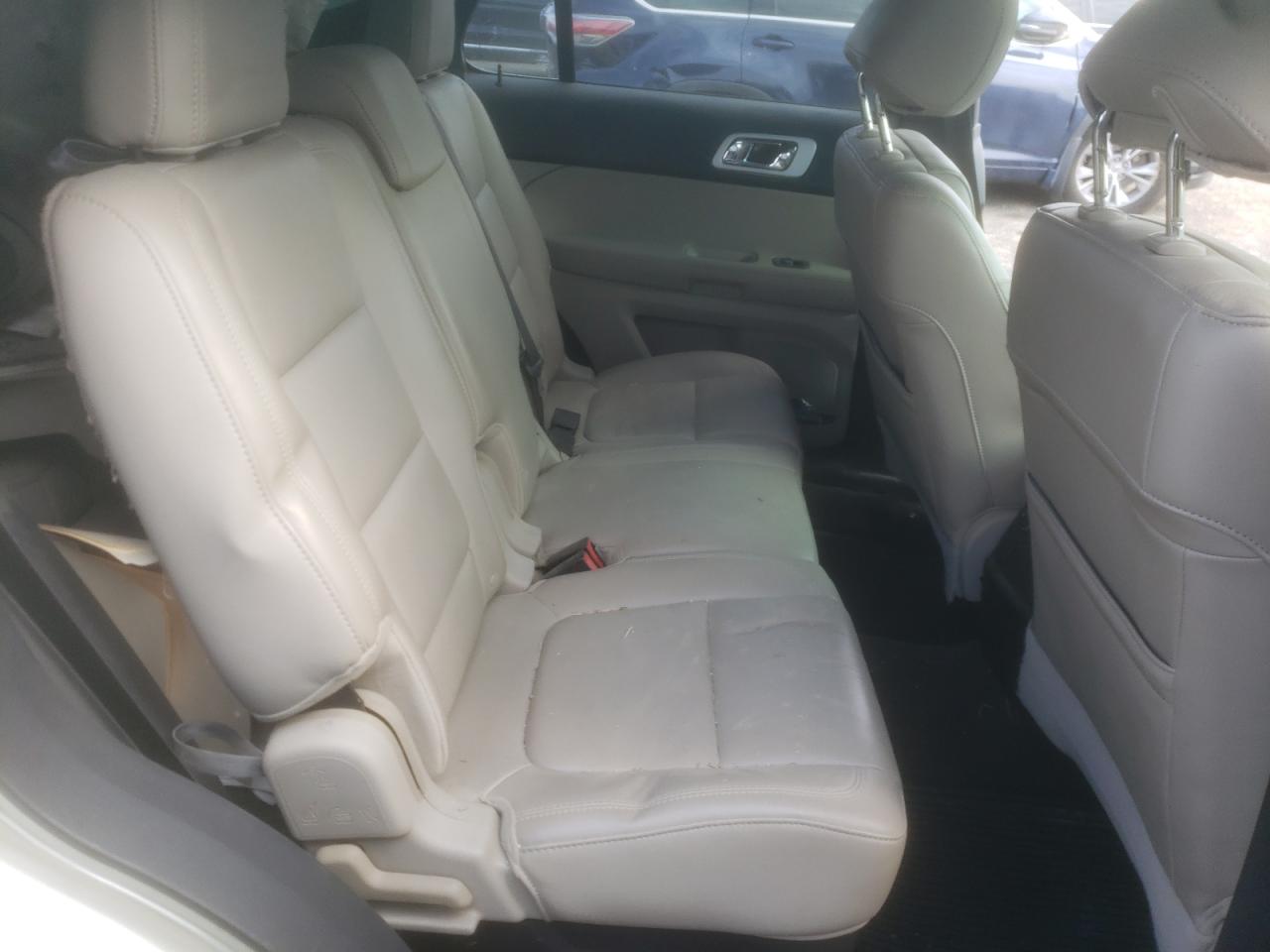 Photo 6 from auction – 2011 FORD EXPLORER X with VIN 1FMHK8D81BGA03300