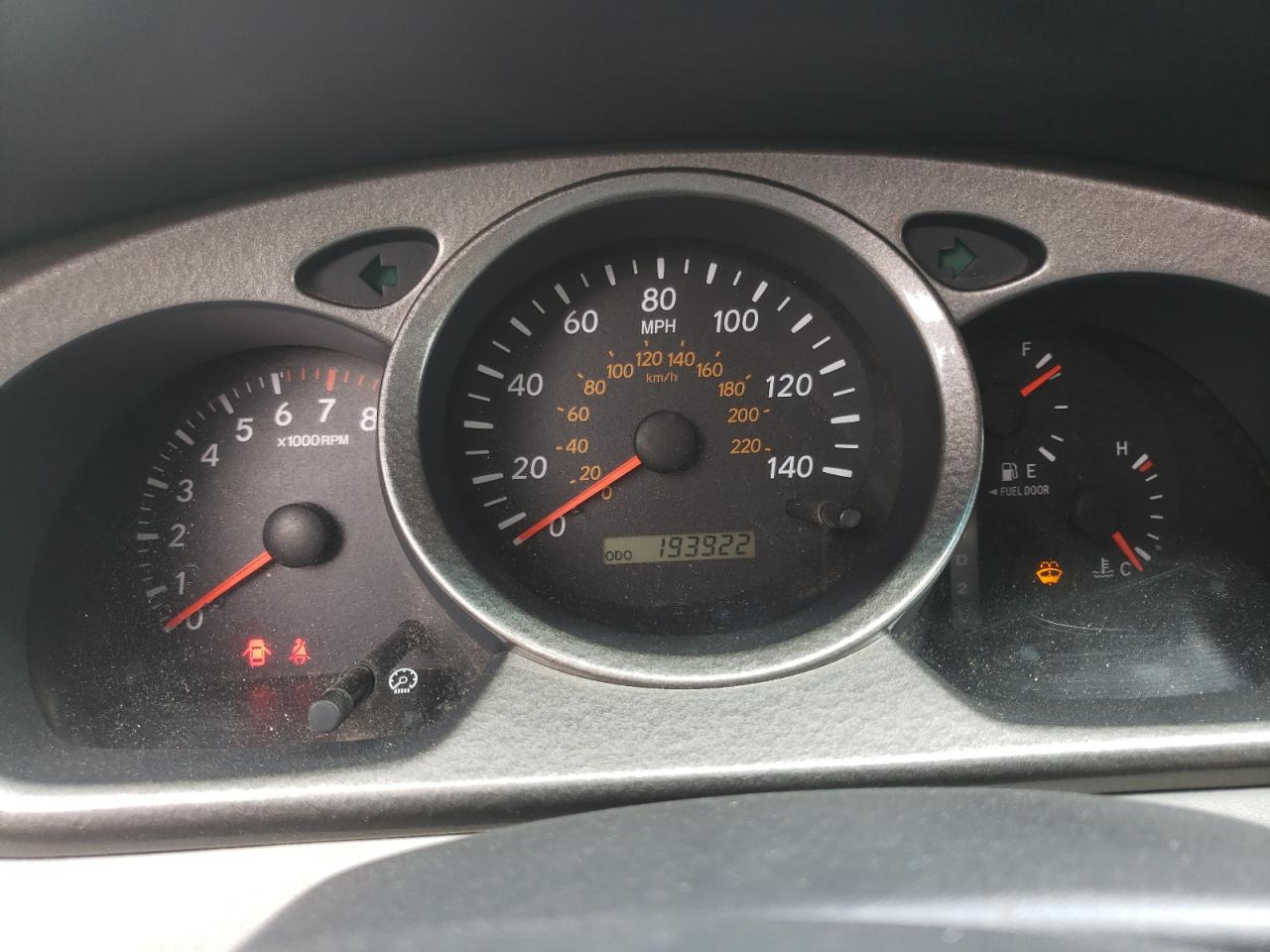 Photo 8 from auction – 2002 TOYOTA HIGHLANDER with VIN JTEHF21A420043968