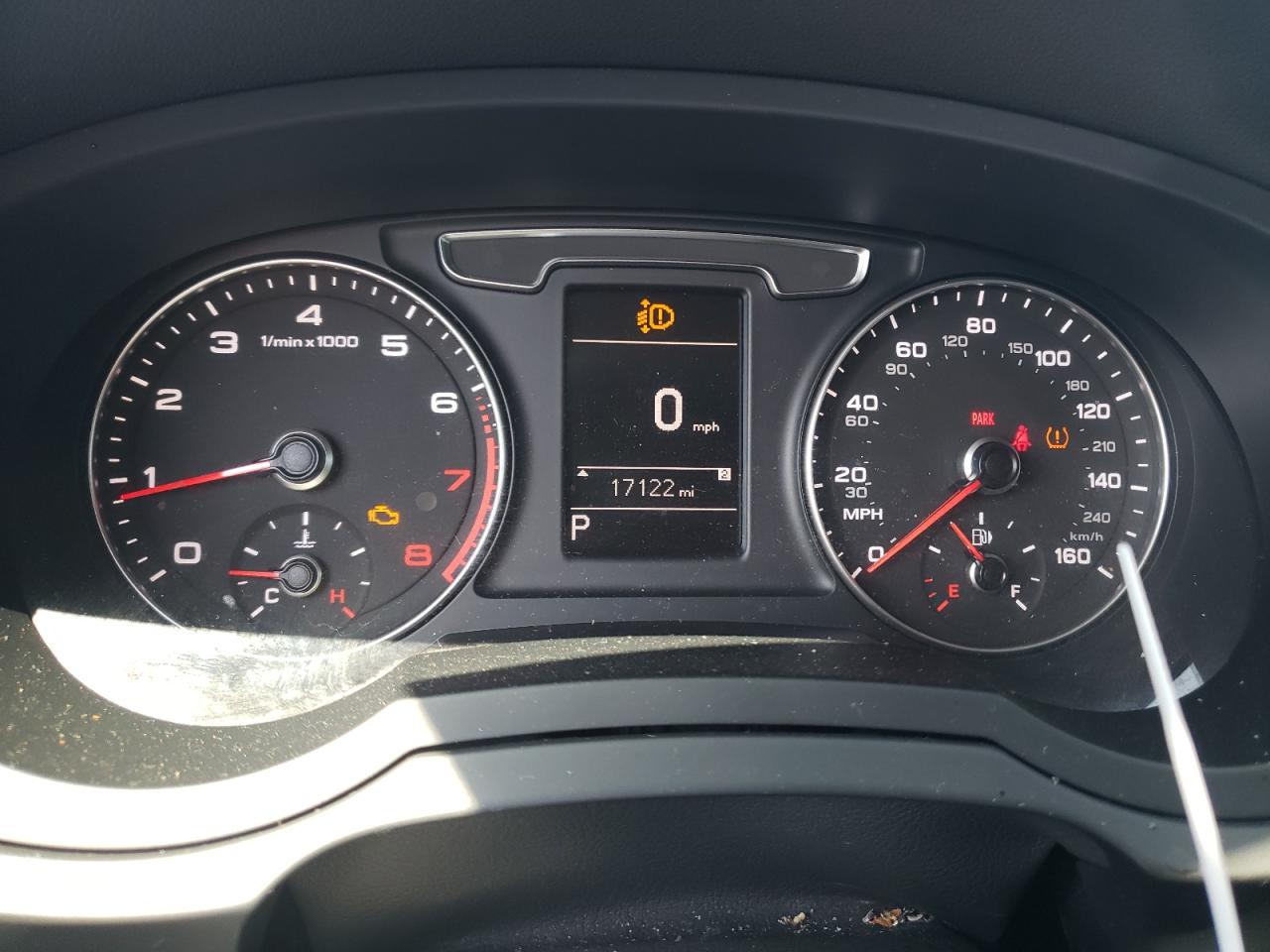 Photo 8 from auction – 2018 AUDI Q3 PREMIUM with VIN WA1ECCFS2JR005943