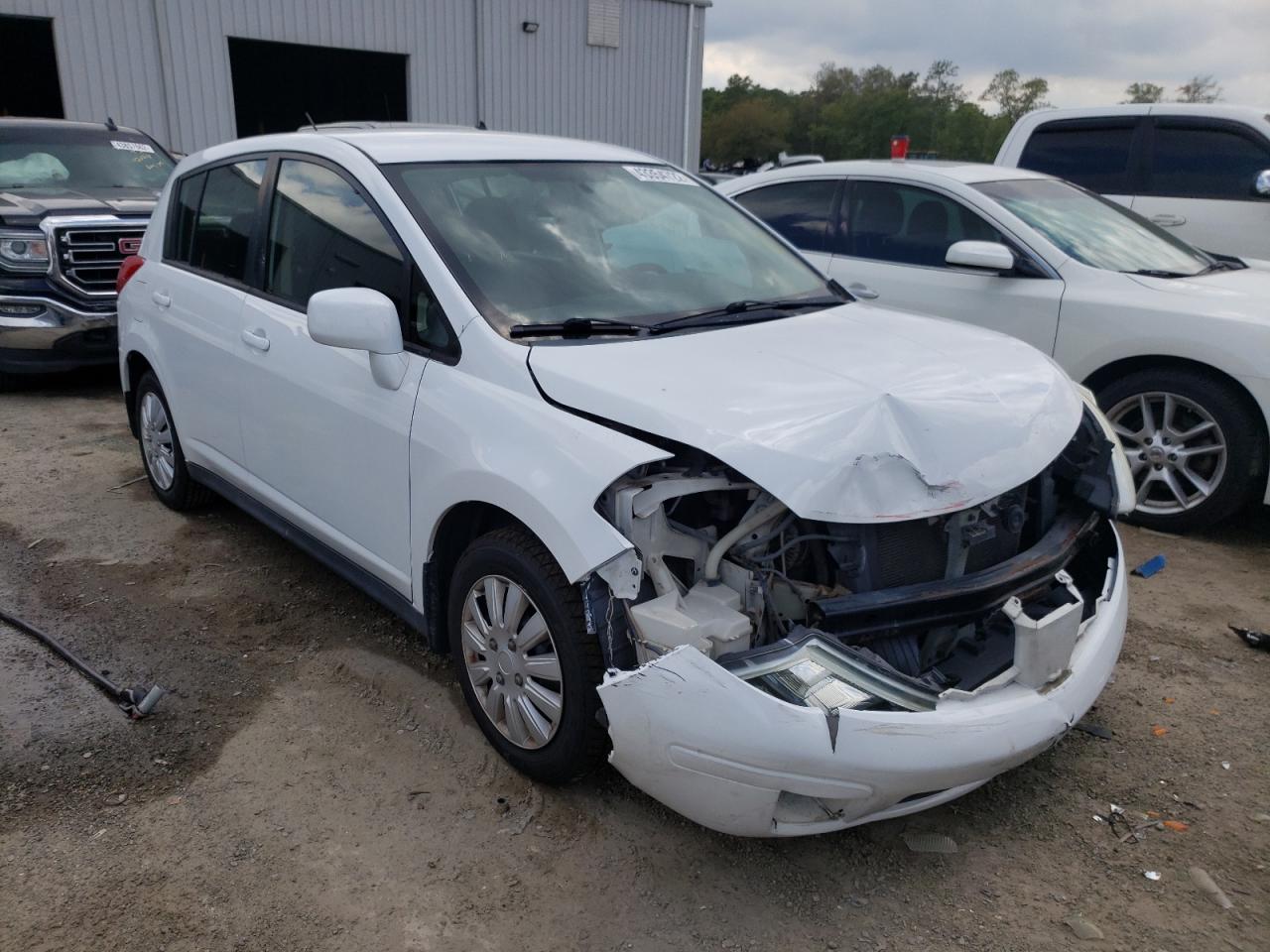 NISSAN VERSA S 2008 with VIN 3N1BC13E68L435295 - Photo from auction
