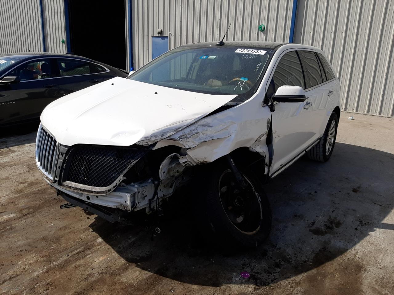 Photo 2 from auction – 2013 LINCOLN MKX with VIN 2LMDJ6JK8DBL14596