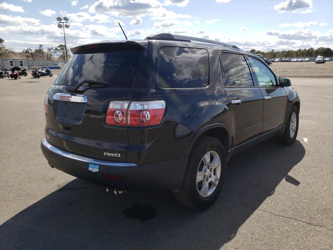 Photo 4 from auction – 2011 GMC ACADIA SLE with VIN 1GKKVPED9BJ328694