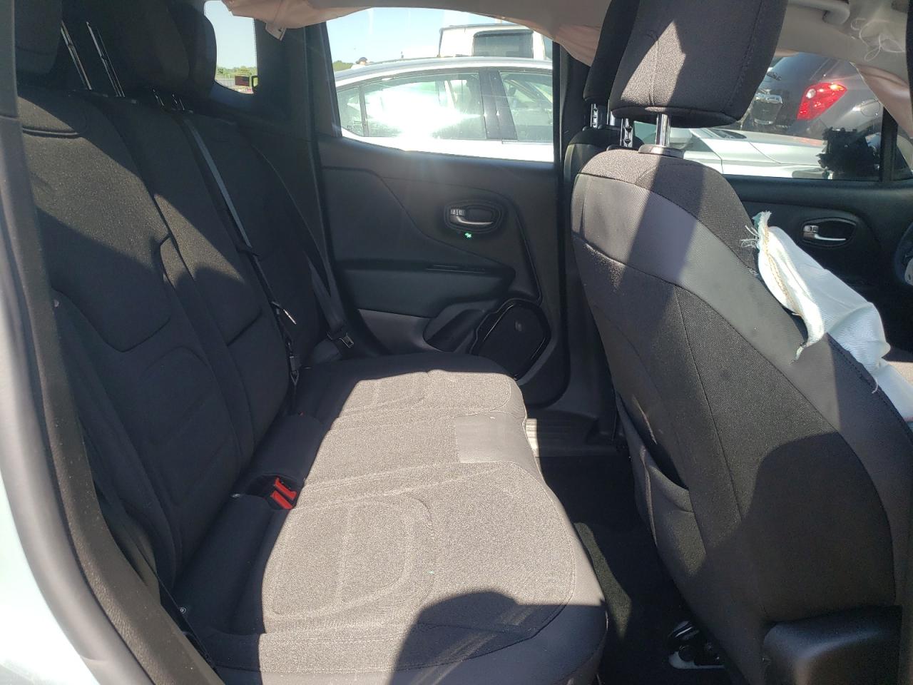 Photo 6 from auction – 2017 JEEP RENEGADE L with VIN ZACCJBBB7HPF22960