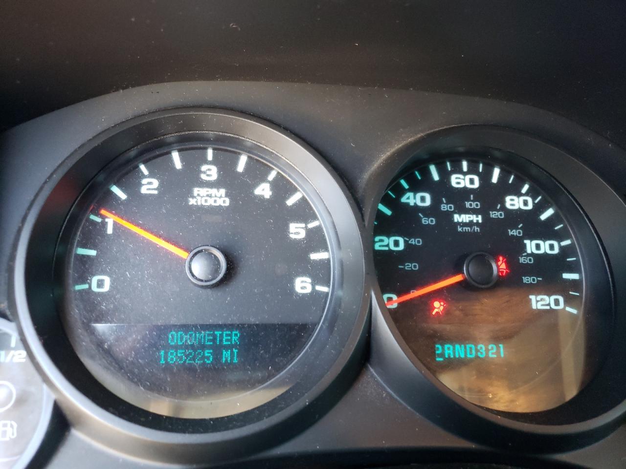 Photo 8 from auction – 2009 GMC SIERRA C15 with VIN 3GTEC13C79G276113