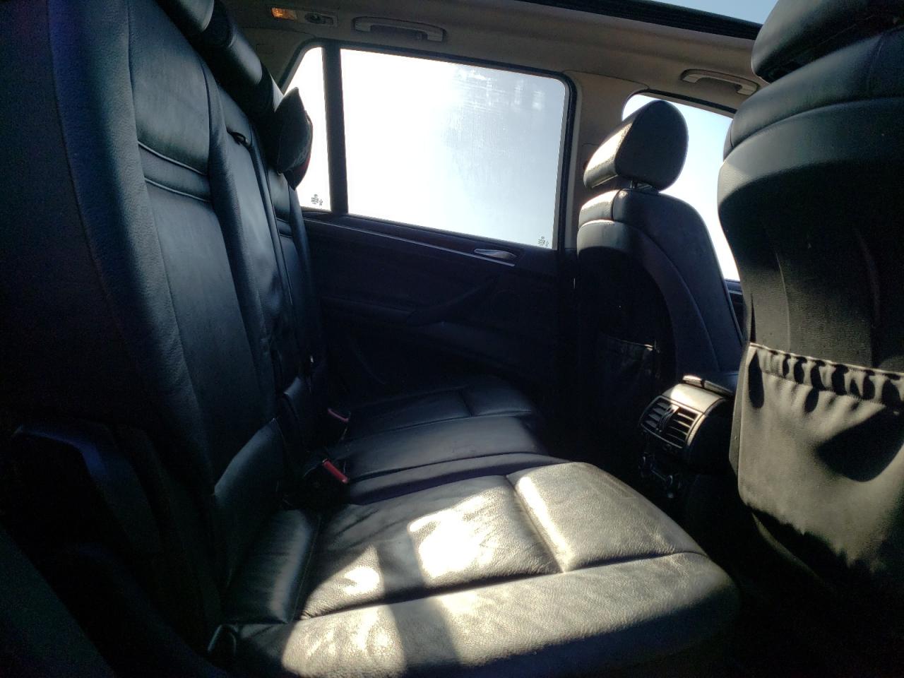 Photo 6 from auction – 2007 BMW X5 4.8I with VIN 4USFE83577LY65374