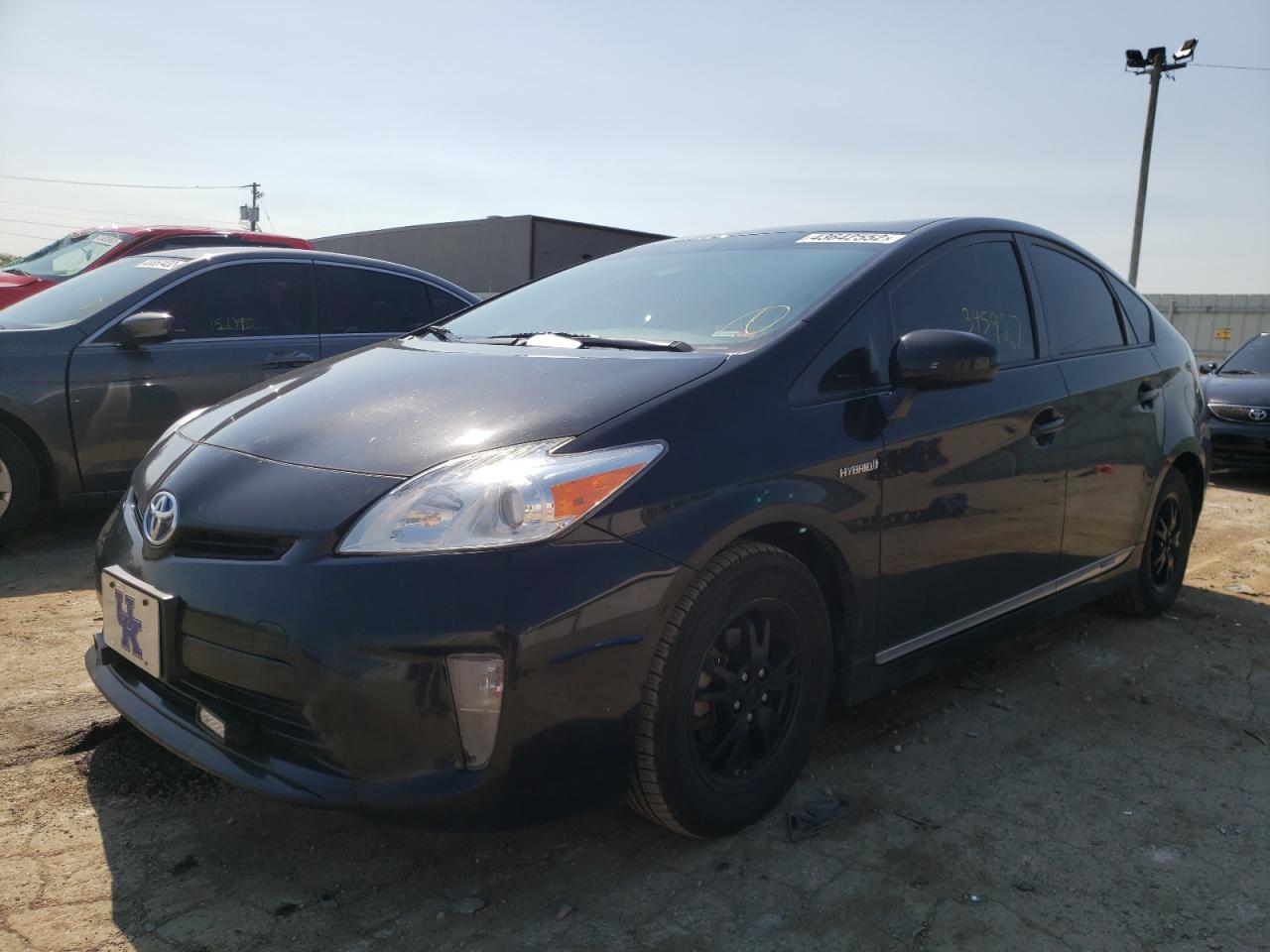 Photo 2 from auction – 2015 TOYOTA PRIUS with VIN JTDKN3DU1F0432288