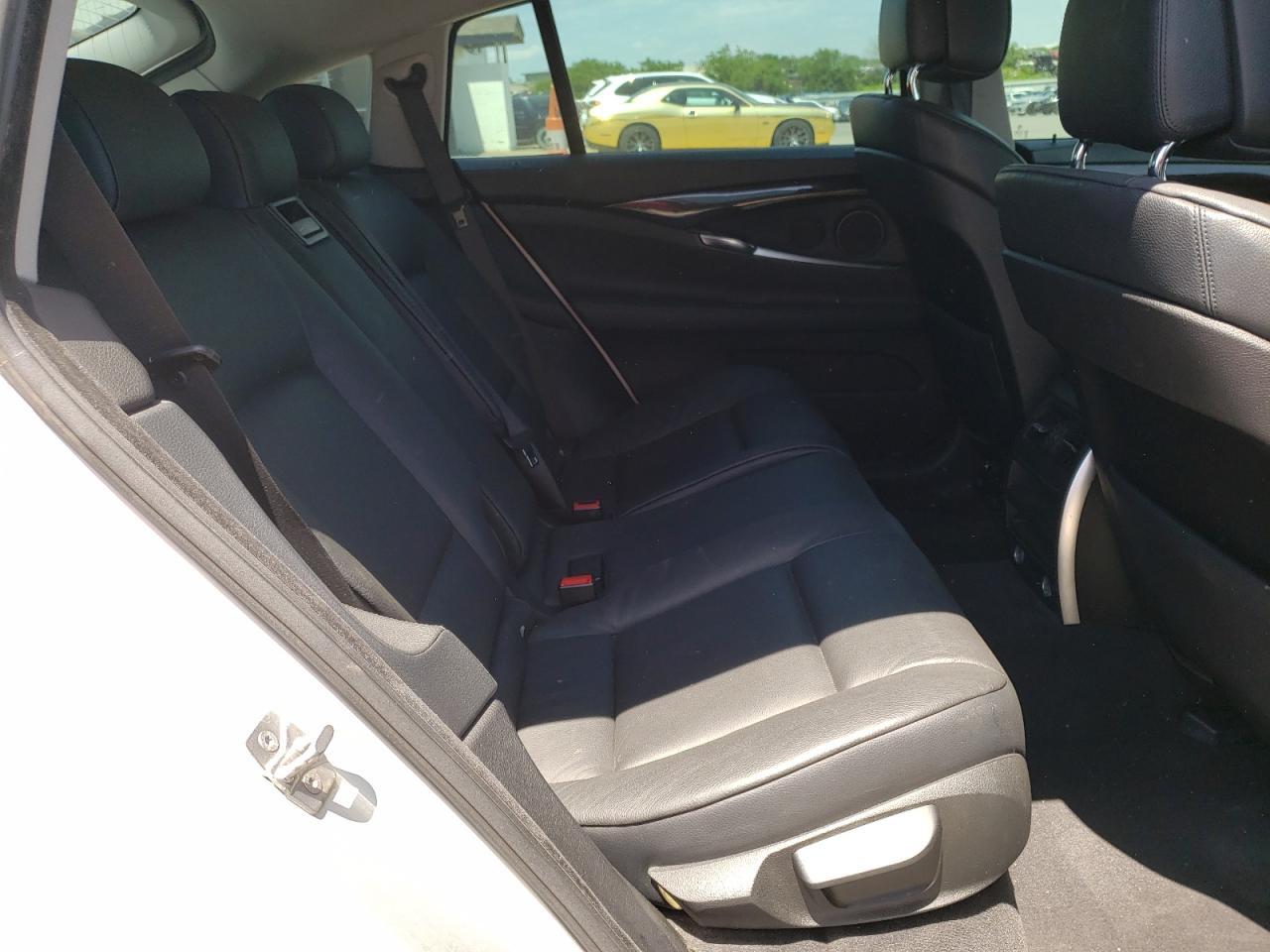 Photo 6 from auction – 2010 BMW 550 GT with VIN WBASN4C57AC208589