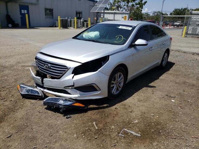 Photo 2 from auction – 2017 HYUNDAI SONATA SE with VIN 5NPE24AF1HH462981
