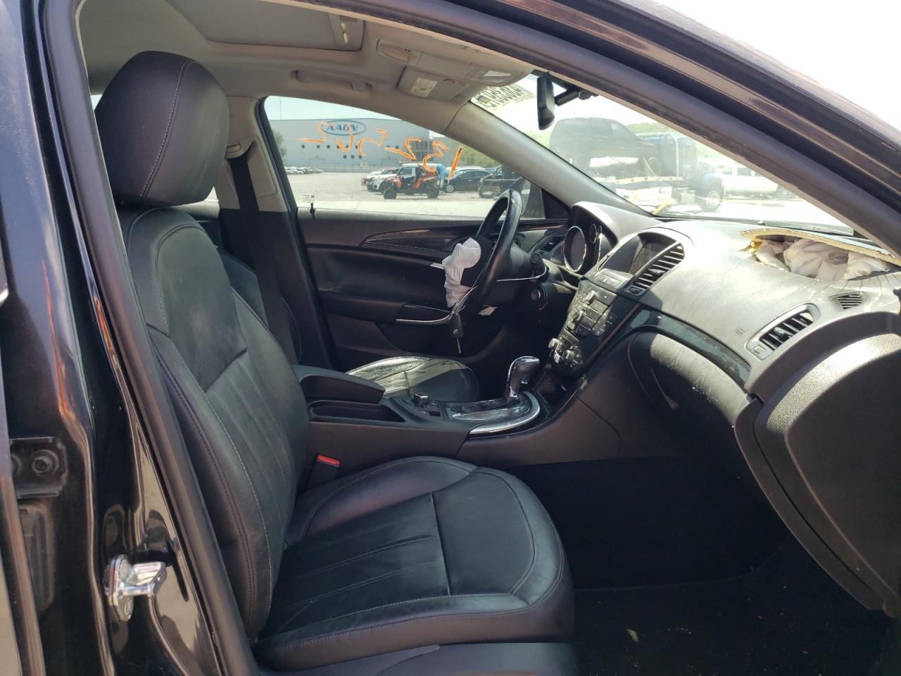 Photo 5 from auction – 2011 BUICK REGAL CXL with VIN W04GU5GC9B1011988
