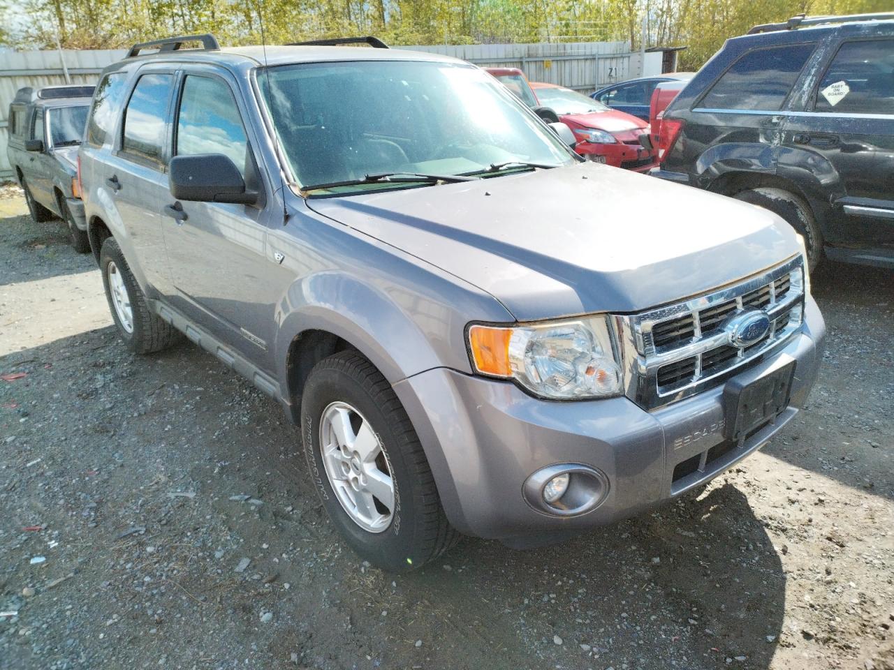 FORD ESCAPE XLT 2008 with VIN 1FMCU93128KA10521 - Photo from auction