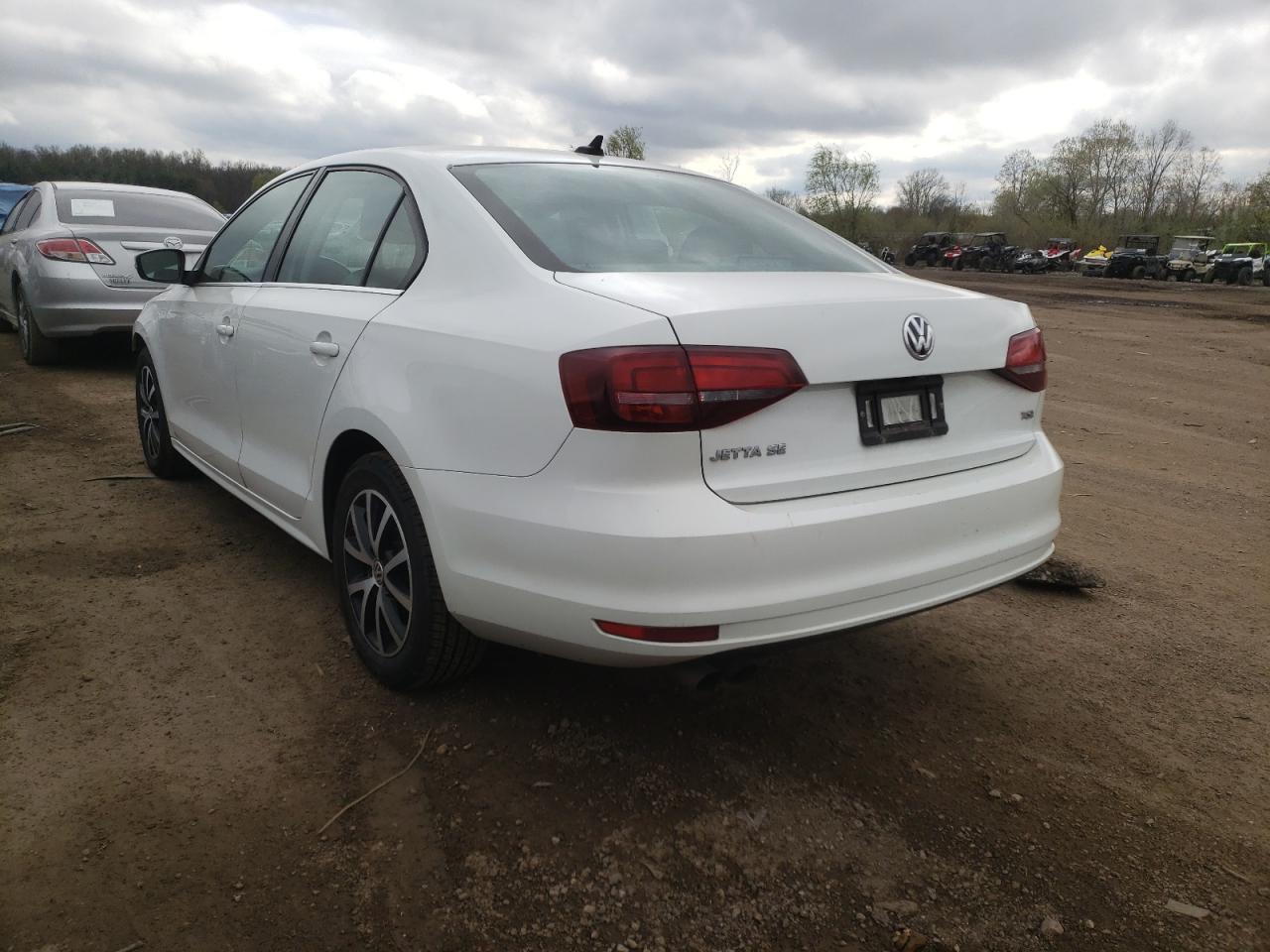 Photo 3 from auction – 2017 VOLKSWAGEN JETTA SE with VIN 3VWDB7AJ5HM282105