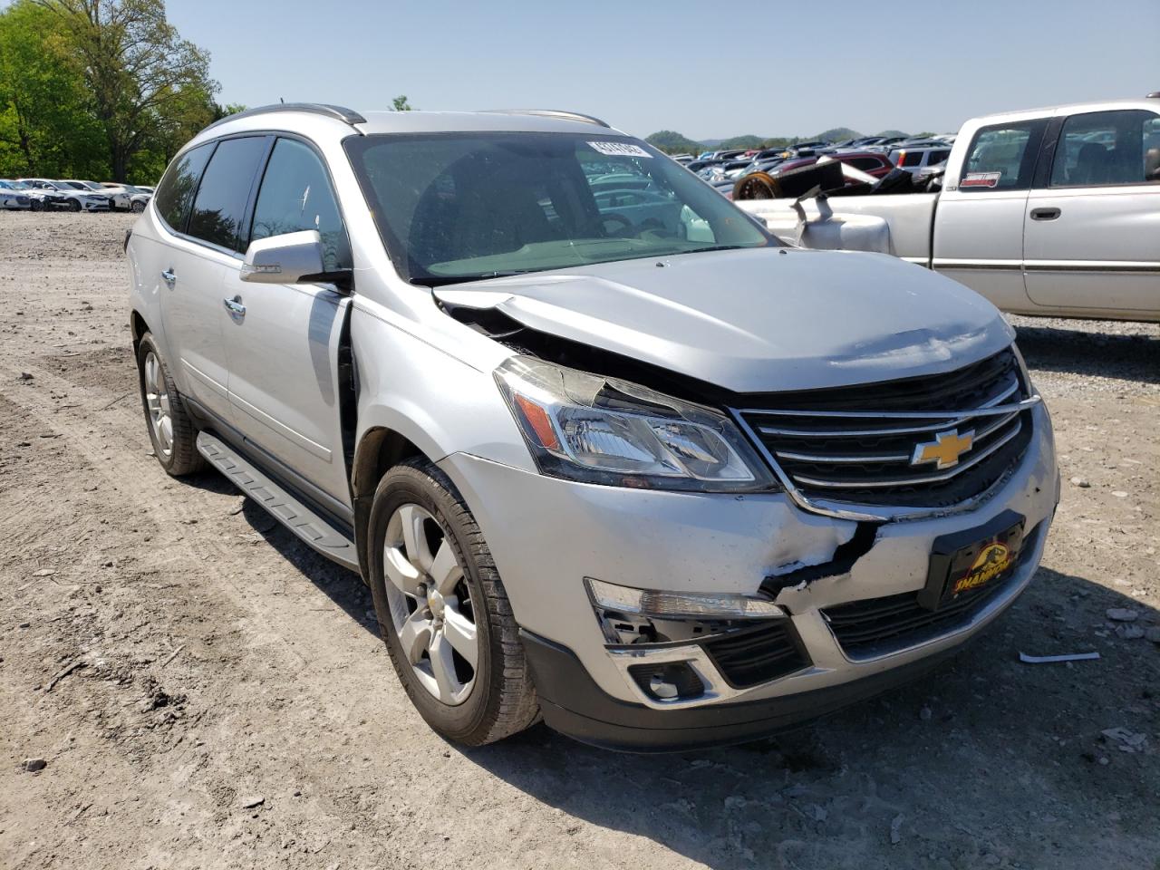 Photo 9 from auction – 2016 CHEVROLET TRAVERSE L with VIN 1GNKRGKD2GJ274612