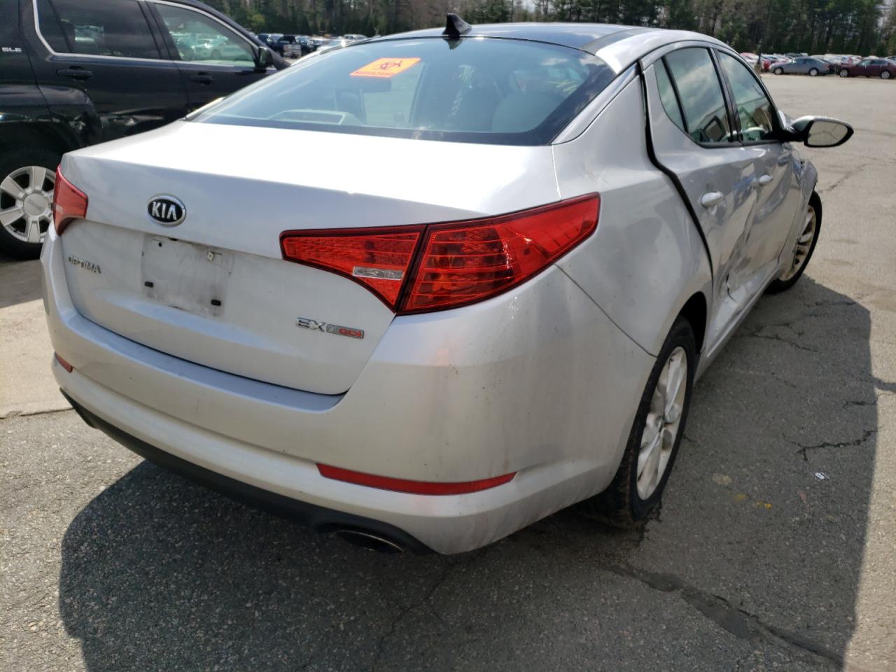 Photo 4 from auction – 2011 KIA OPTIMA EX with VIN KNAGN4A65B5149064