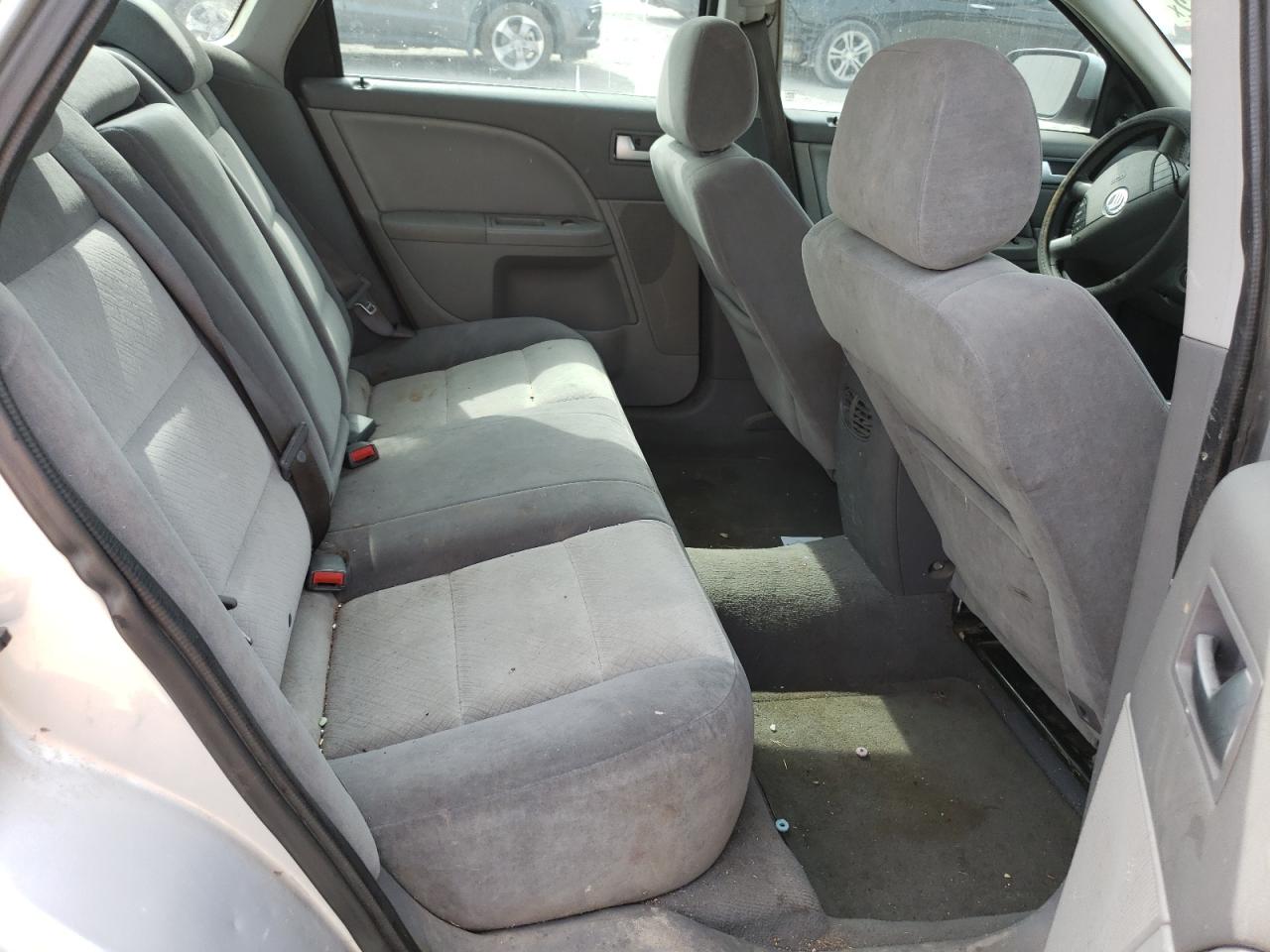 Photo 6 from auction – 2005 MERCURY MONTEGO LU with VIN 1MEFM40175G613874