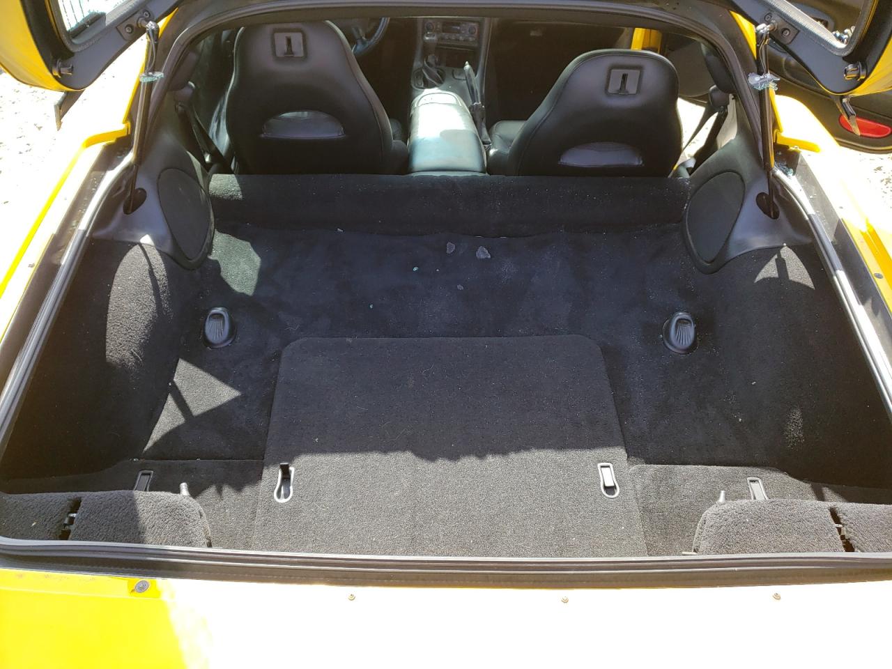 Photo 6 from auction – 2004 CHEVROLET CORVETTE with VIN 1G1YY22G545112943