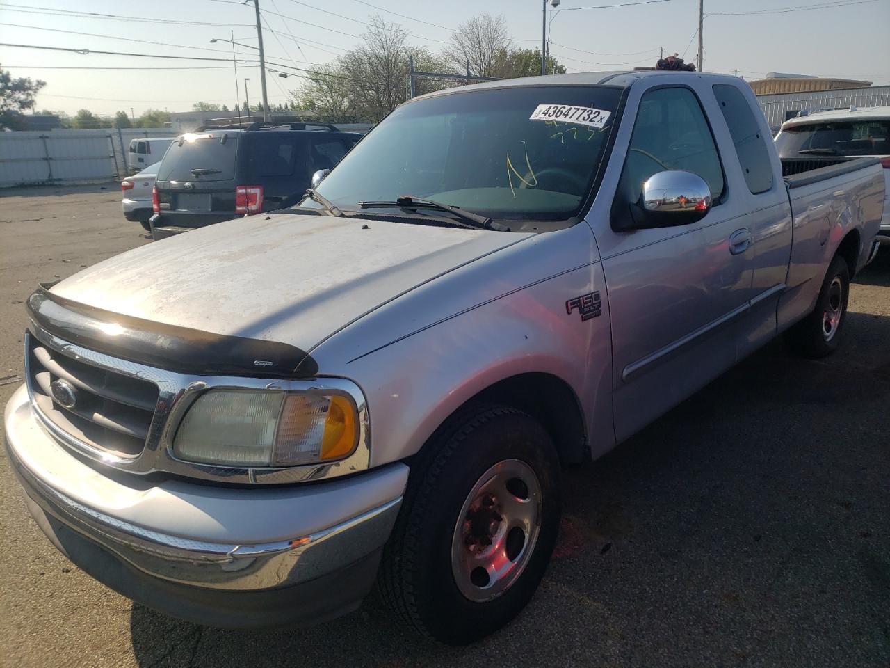 Photo 2 from auction – 2002 FORD F150 with VIN 2FTRX17W12CA68788