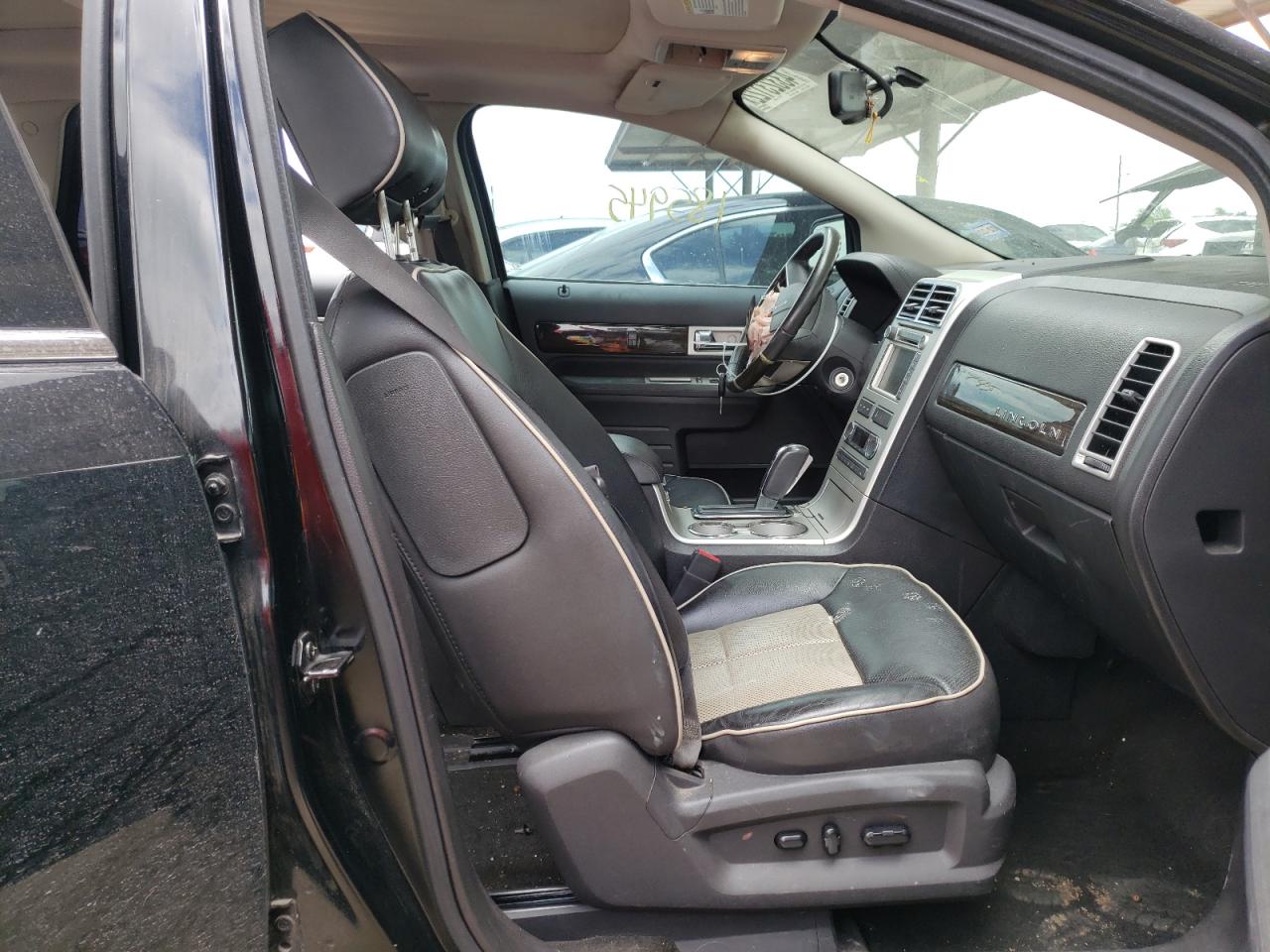 Photo 5 from auction – 2008 LINCOLN MKX with VIN 2LMDU68C38BJ17783