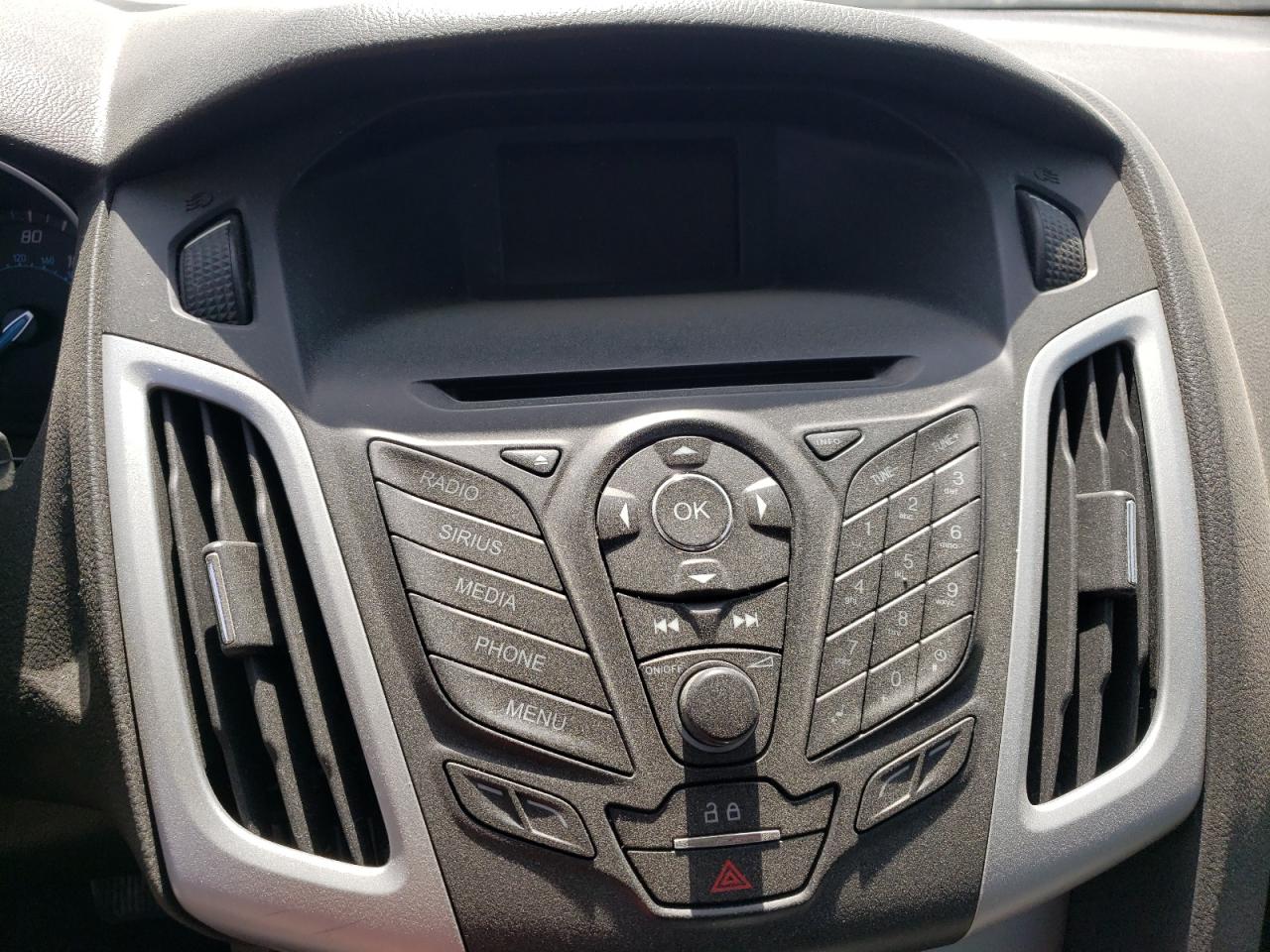 Zdjęcie 9 z aukcji – 2013 FORD FOCUS SE z VIN 1FADP3K2XDL315637