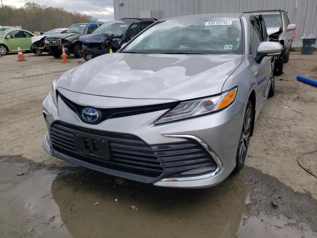 Photo 2 from auction – 2021 TOYOTA CAMRY XLE with VIN 4T1F31AK2MU548244