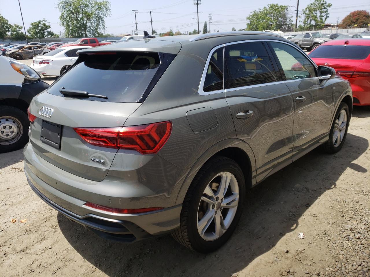 Photo 4 from auction – 2020 AUDI Q3 PREMIUM with VIN WA1DECF30L1032056