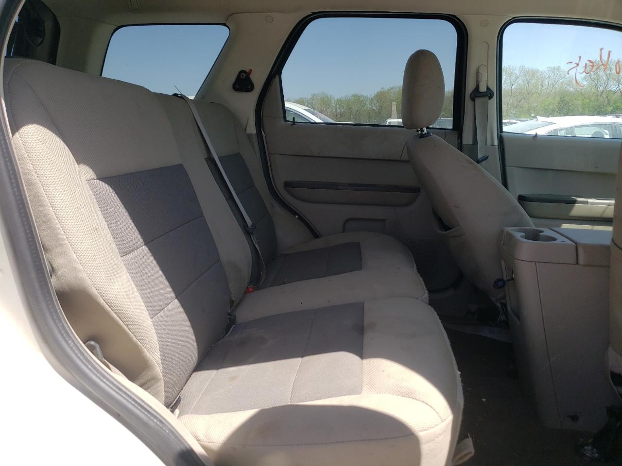 Photo 6 from auction – 2008 FORD ESCAPE XLT with VIN 1FMCU93188KE59640