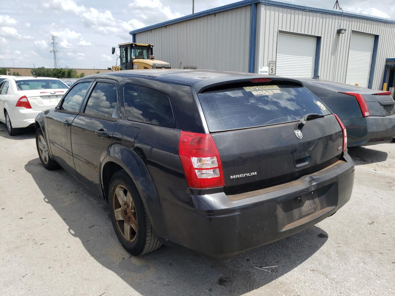 Photo 3 from auction – 2005 DODGE MAGNUM SXT with VIN 2D4FV48V95H629300