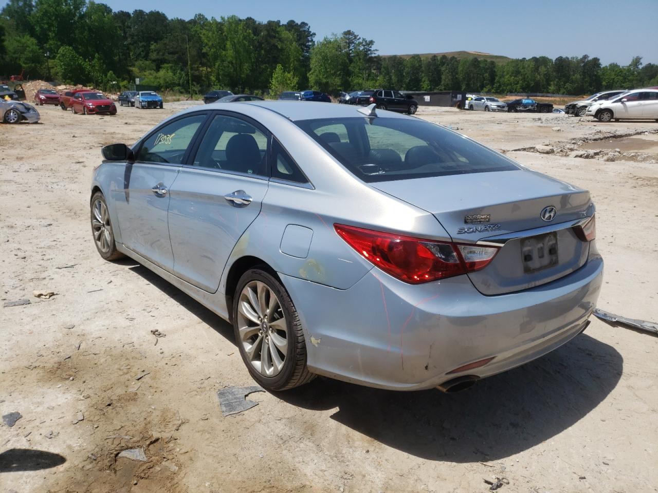 Photo 3 from auction – 2011 HYUNDAI SONATA SE with VIN 5NPEC4AC0BH133392