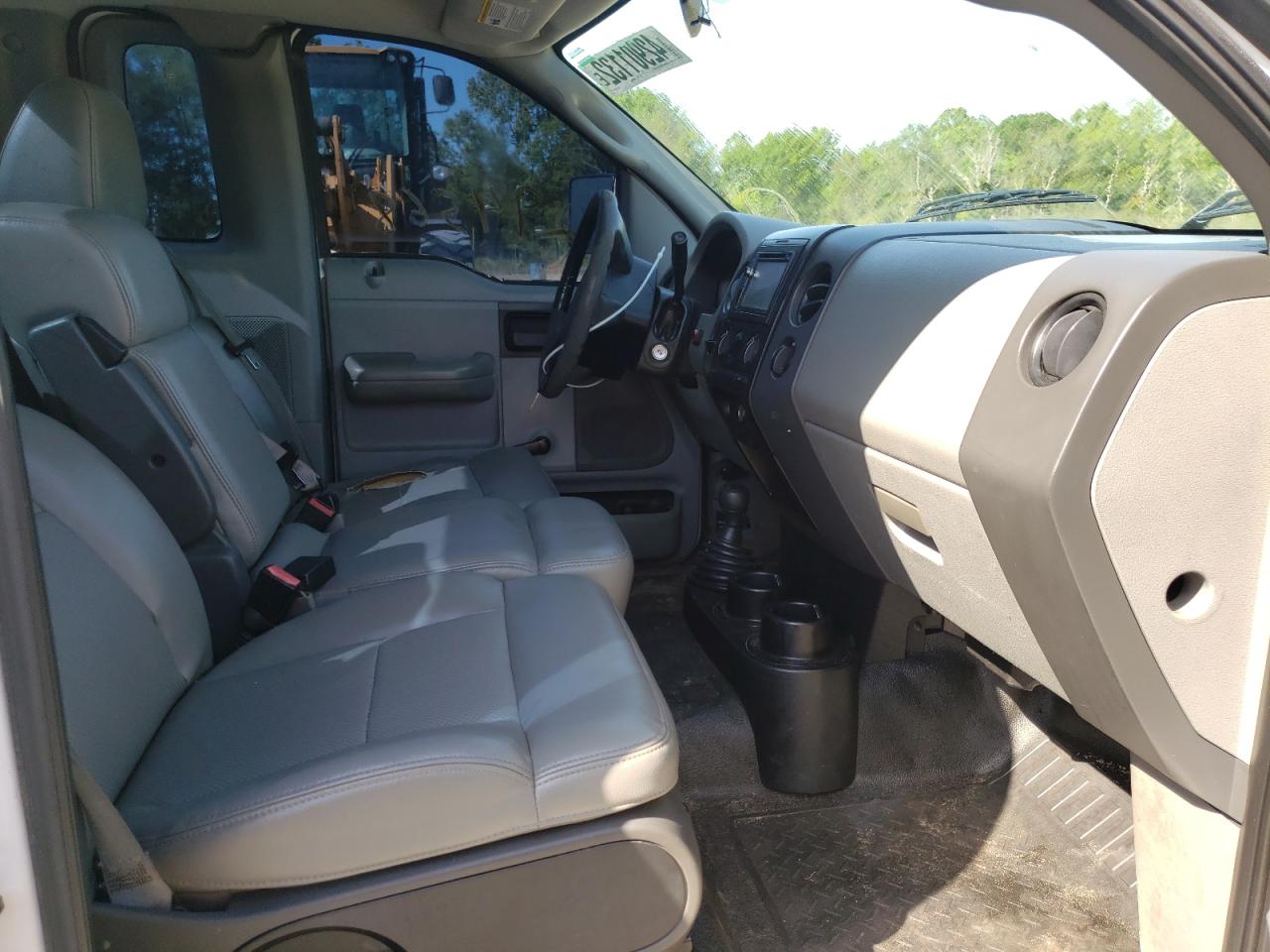 Photo 5 from auction – 2008 FORD F150 with VIN 1FTRF14W38KD94104