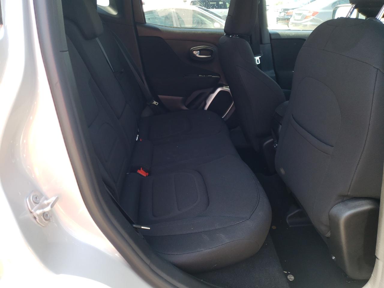 Photo 6 from auction – 2018 JEEP RENEGADE L with VIN ZACCJABB5JPH21277