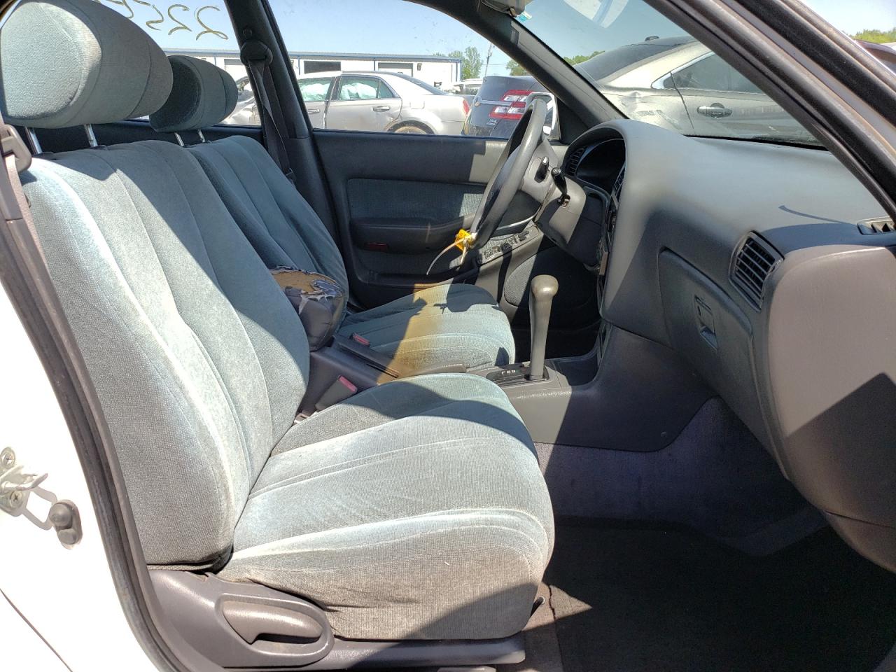 Photo 5 from auction – 1992 TOYOTA CAMRY LE with VIN 4T1SK12E2NU123439