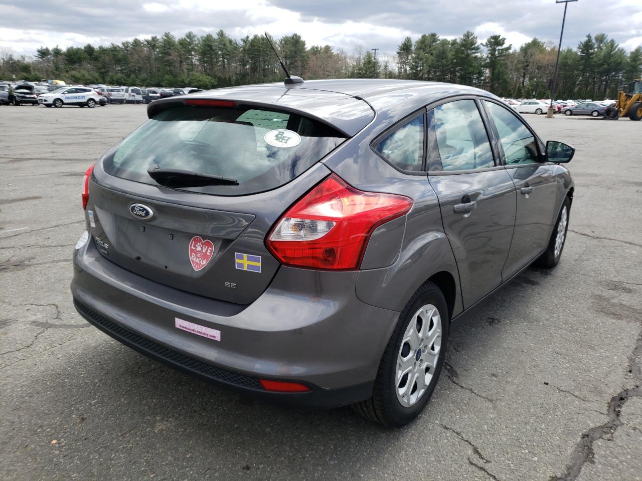 Foto 4 de la subasta – 2012 FORD FOCUS SE con VIN 1FAHP3K25CL441517
