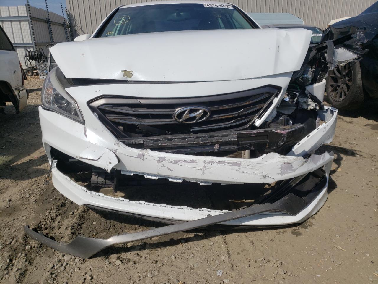 Photo 7 from auction – 2015 HYUNDAI SONATA SPO with VIN 5NPE34AF4FH211639