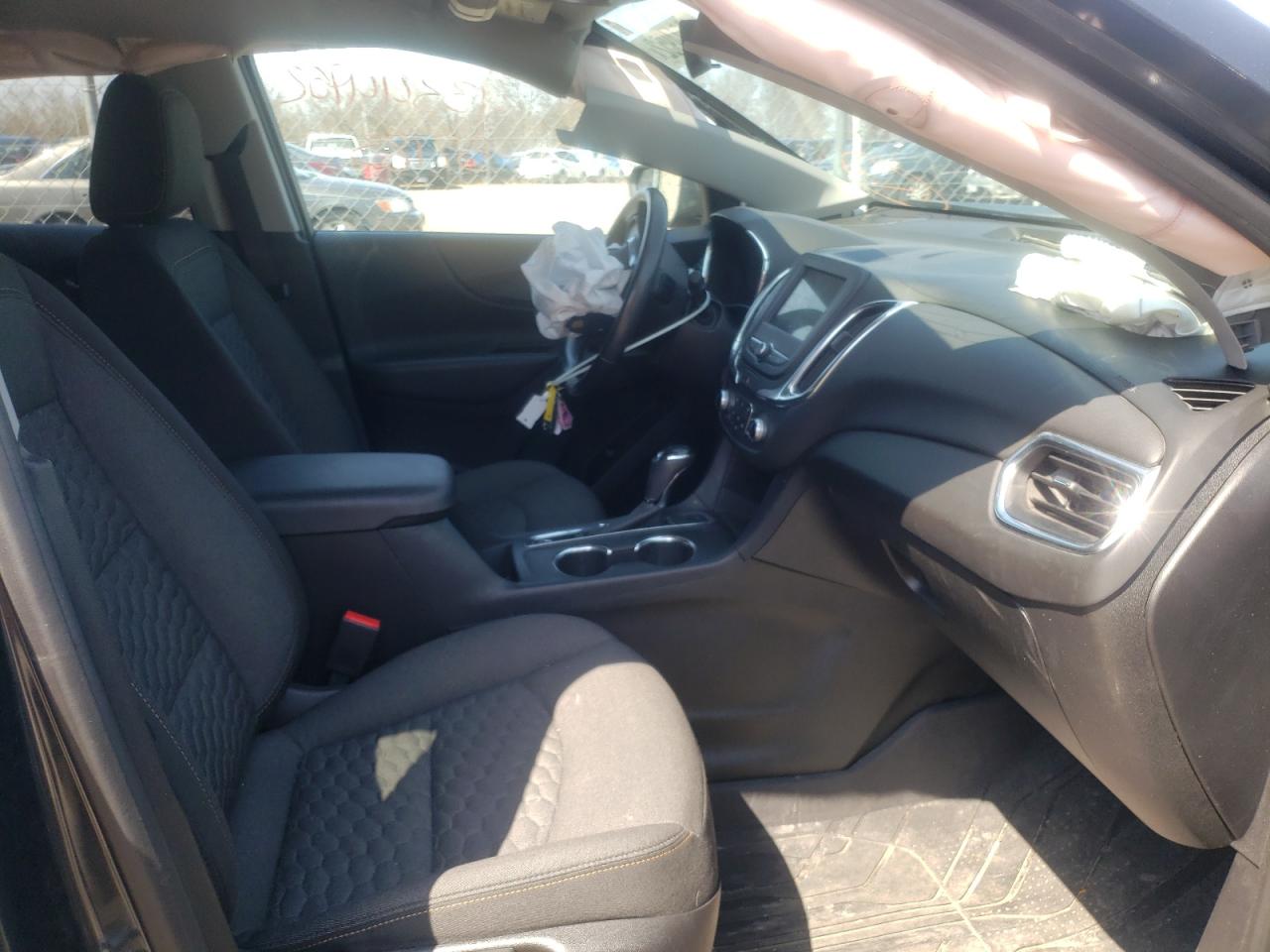 Photo 5 from auction – 2019 CHEVROLET EQUINOX LT with VIN 2GNAXUEV1K6194342