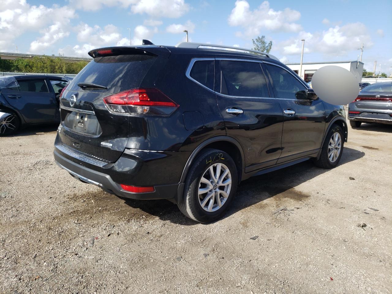 Photo 4 from auction – 2019 NISSAN ROGUE S with VIN 5N1AT2MT1KC719217