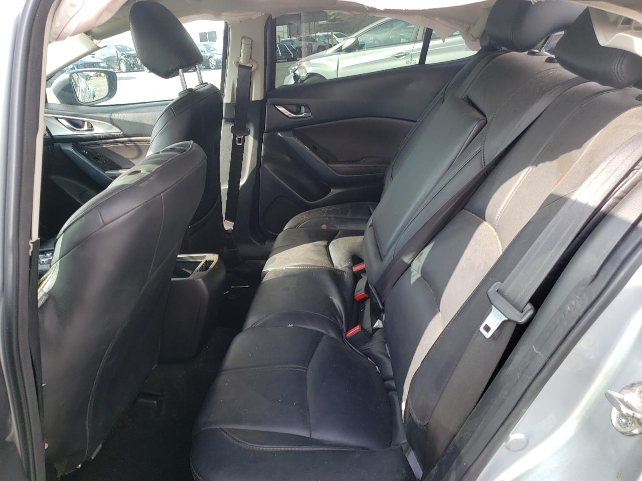 Photo 6 from auction – 2018 MAZDA 3 TOURING with VIN 3MZBN1V37JM199532