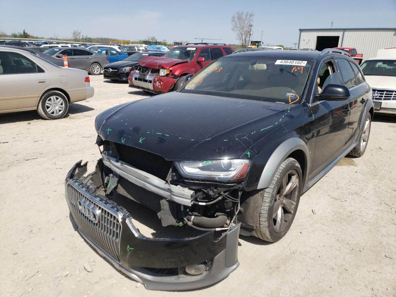 Photo 2 from auction – 2013 AUDI A4 ALLROAD with VIN WA1UFAFL7DA147093